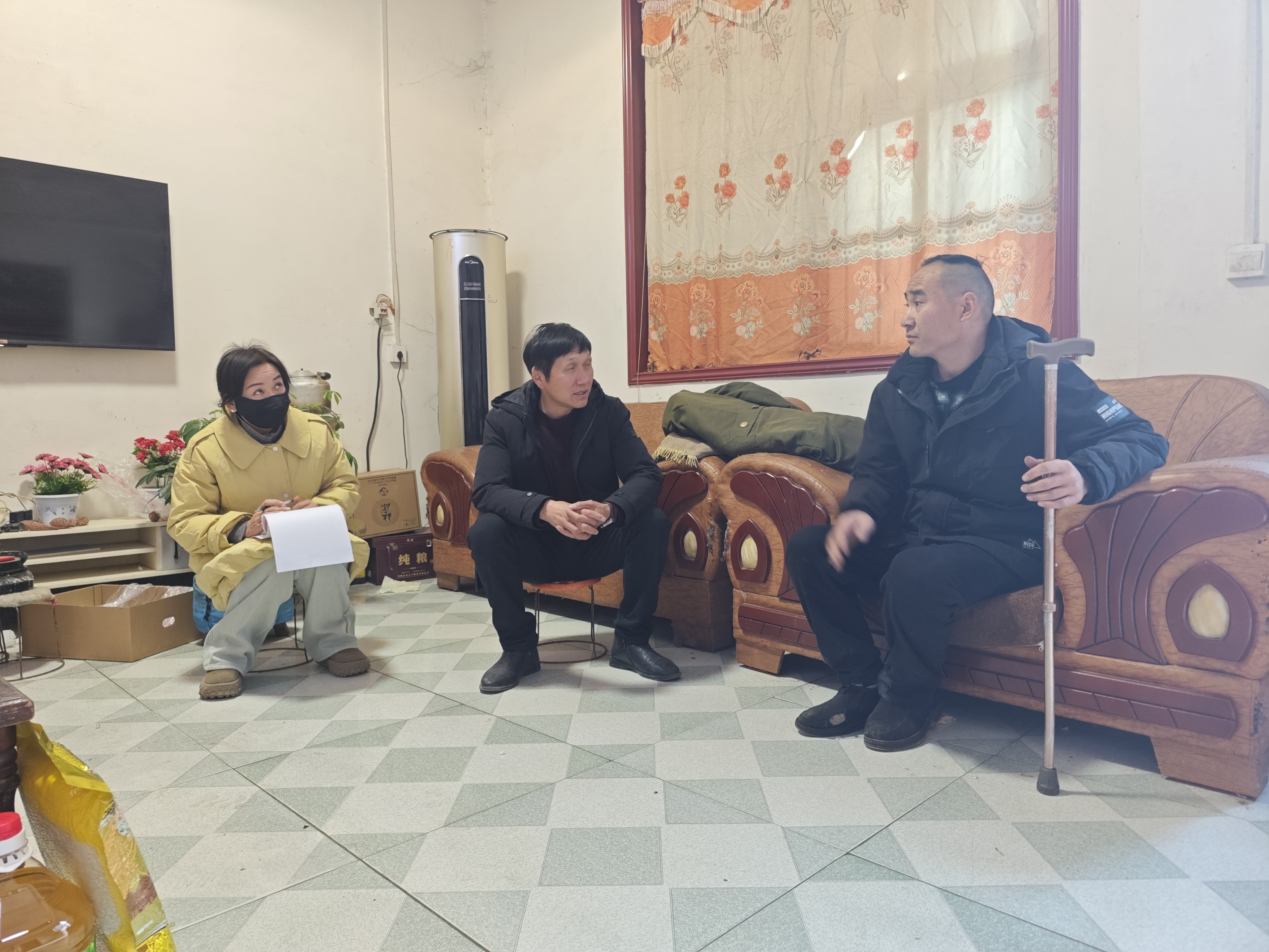携手同行，共筑梦想——豫北高中开展2025年走访慰问家庭困难学生活动