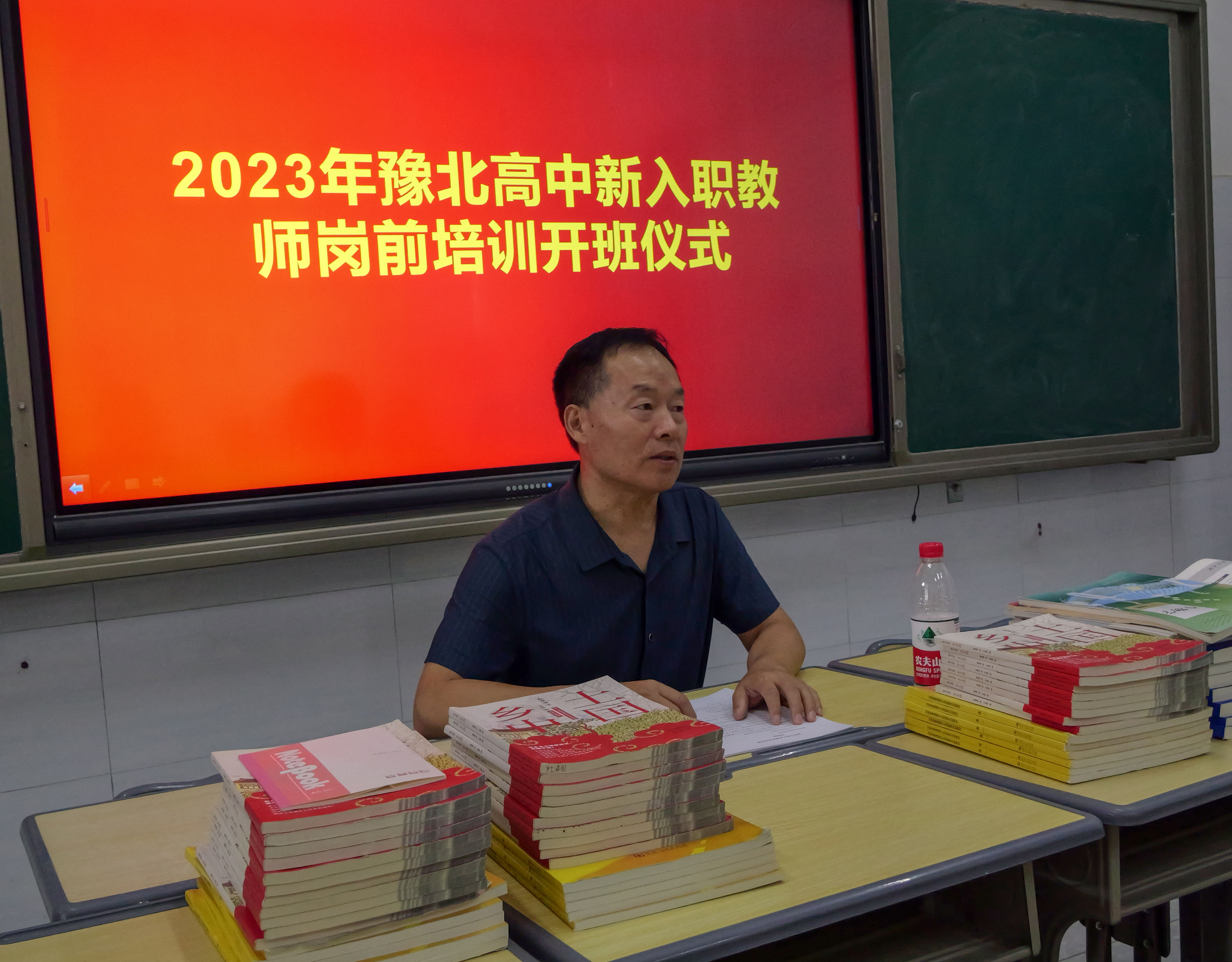 P1006557